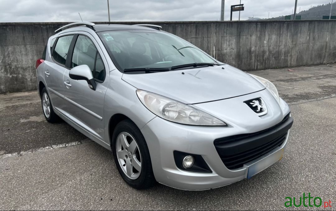 2010' Peugeot 207 Sw photo #1