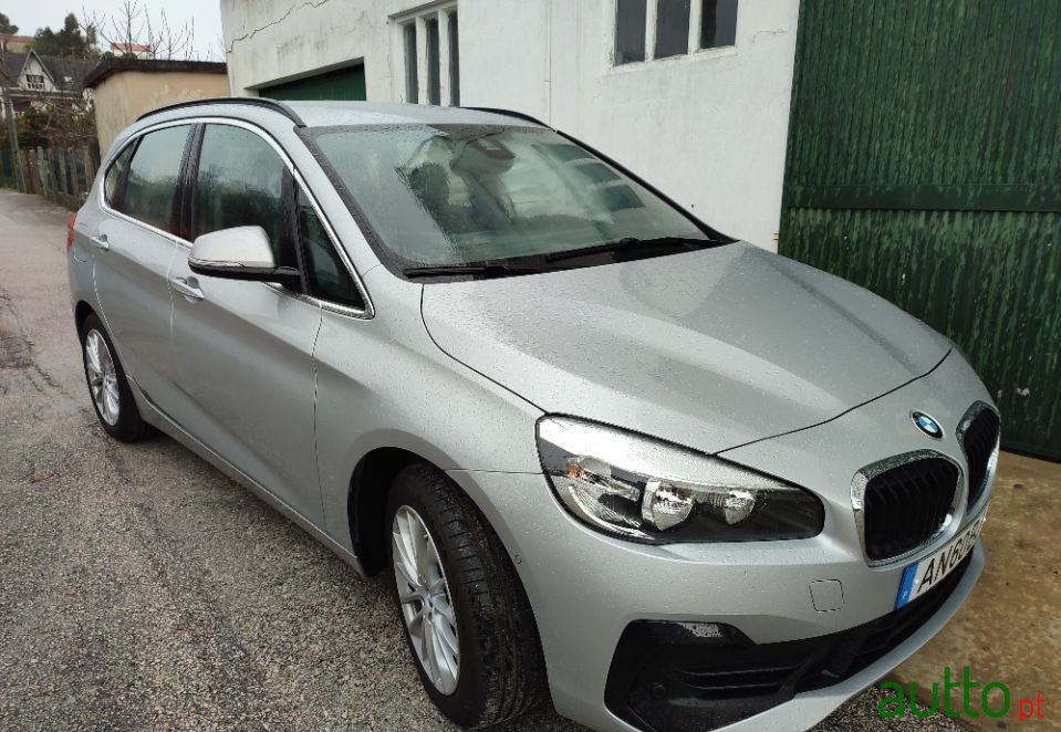 2019' BMW 225Xe Active Tourer photo #1
