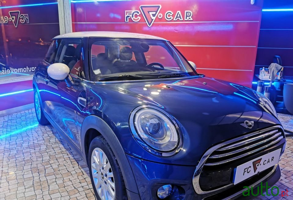 2015' MINI Cooper photo #1