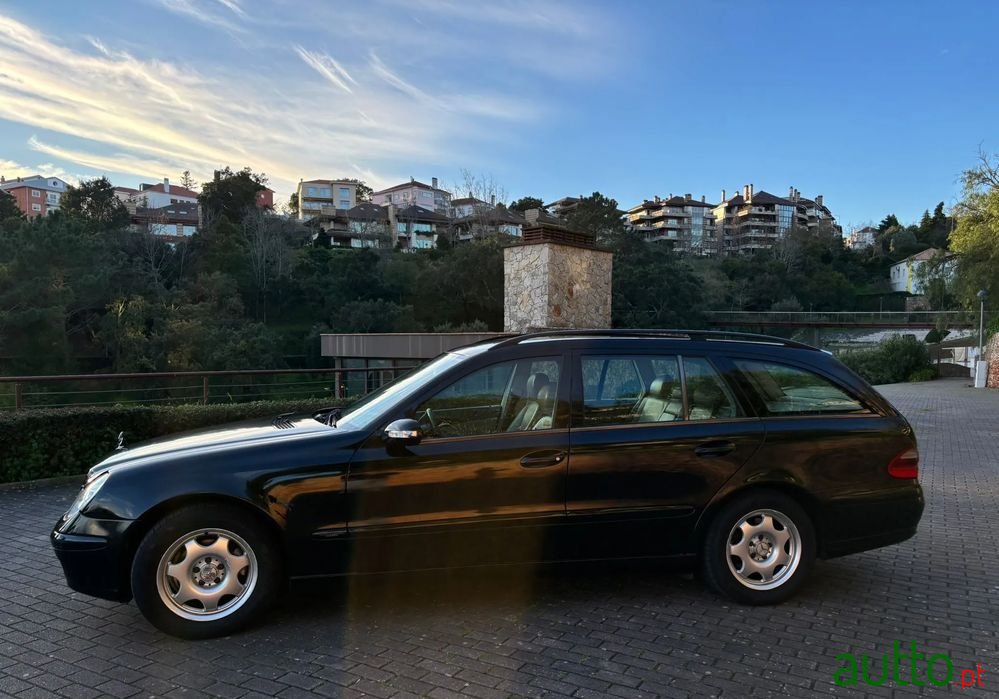 2005' Mercedes-Benz Classe E Cdi Classic photo #6