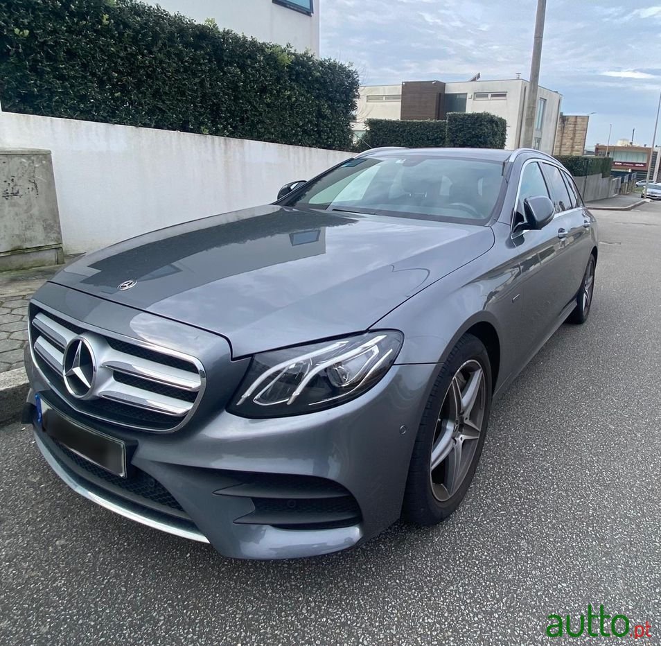 2020' Mercedes-Benz Classe E De Amg Line photo #2