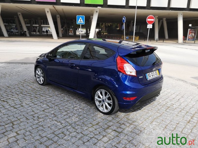 2016' Ford Fiesta Sport photo #5