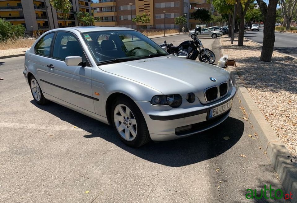 2002' BMW Compact photo #3