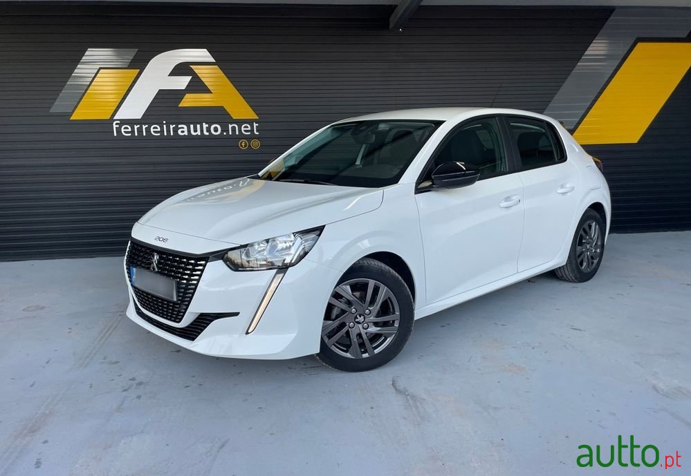 2022' Peugeot 208 photo #1