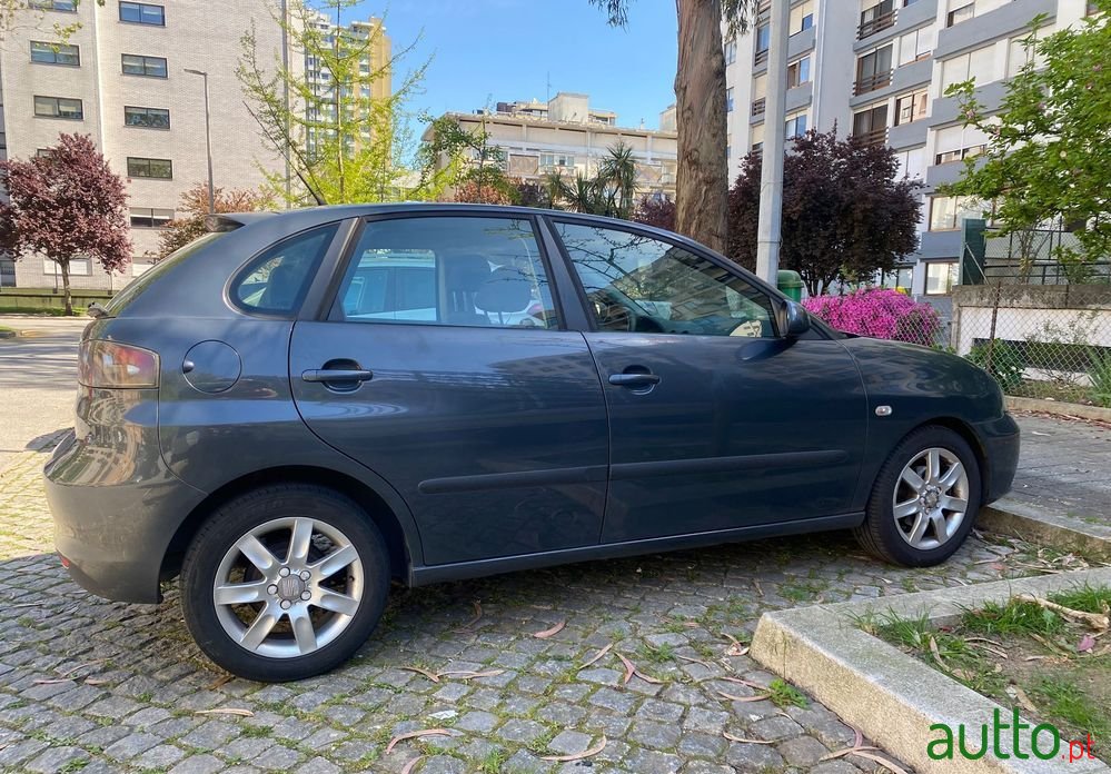 2006' SEAT Ibiza 1.4 Tdi Stylance photo #3