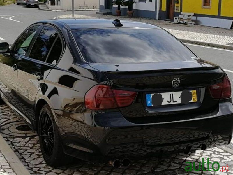 2010' BMW 320 D Navigation photo #1