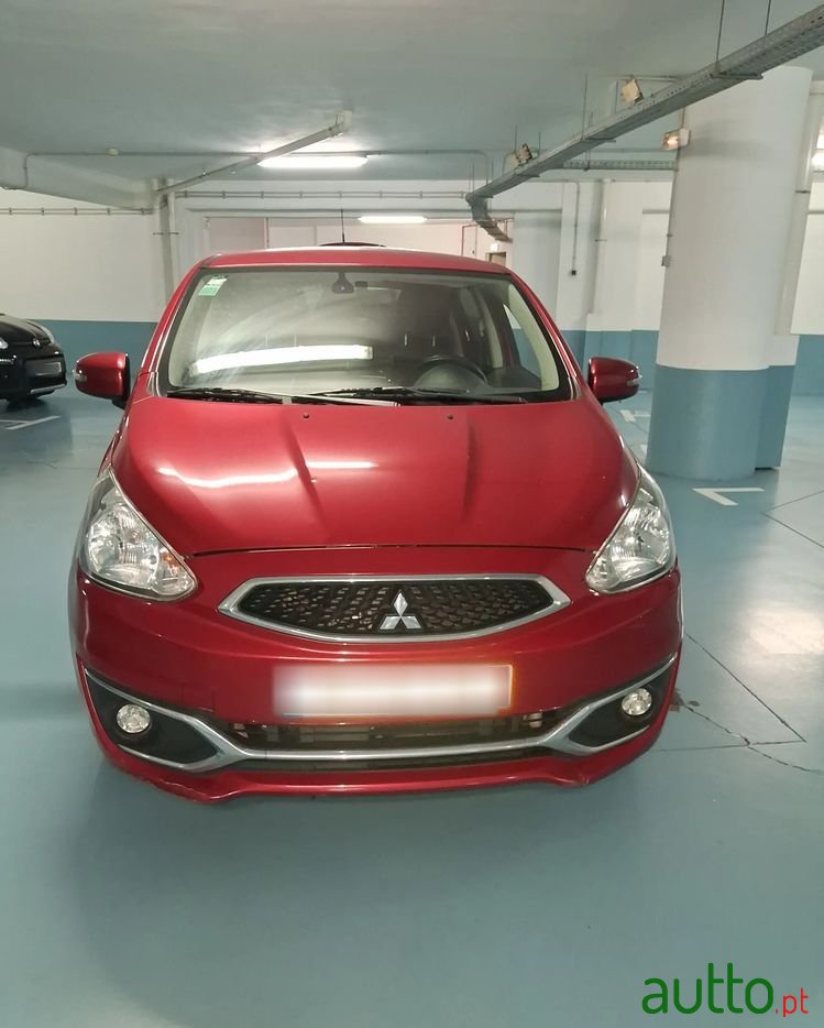 2019' Mitsubishi Space Star photo #1