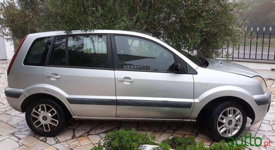 2006' Ford Fusion Connection 5P photo #4