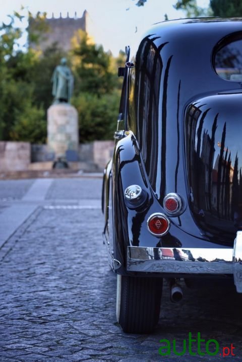 1939' Renault Viva Grand Sport photo #5