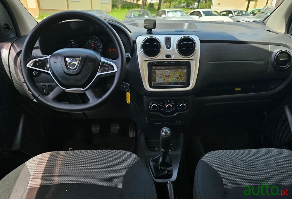 2018' Dacia Lodgy photo #5