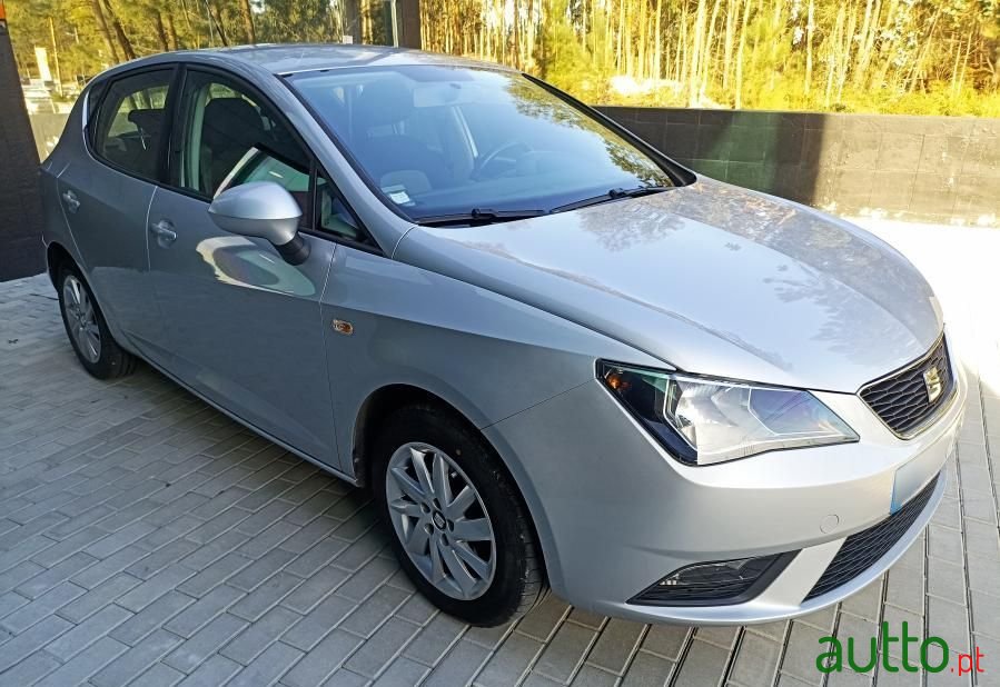 2015' SEAT Ibiza photo #6