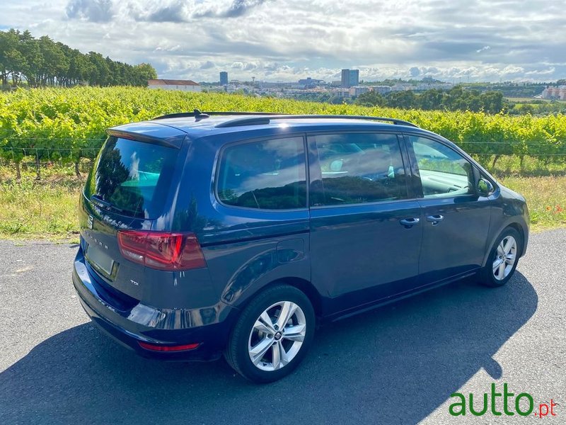 2017' SEAT Alhambra photo #4