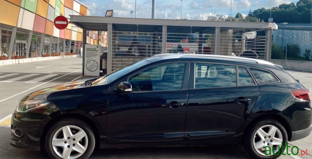 2014' Renault Megane Sport Tourer photo #1