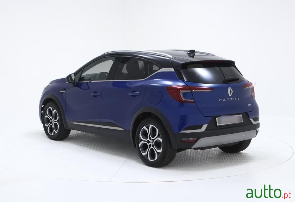 2022' Renault Captur photo #4