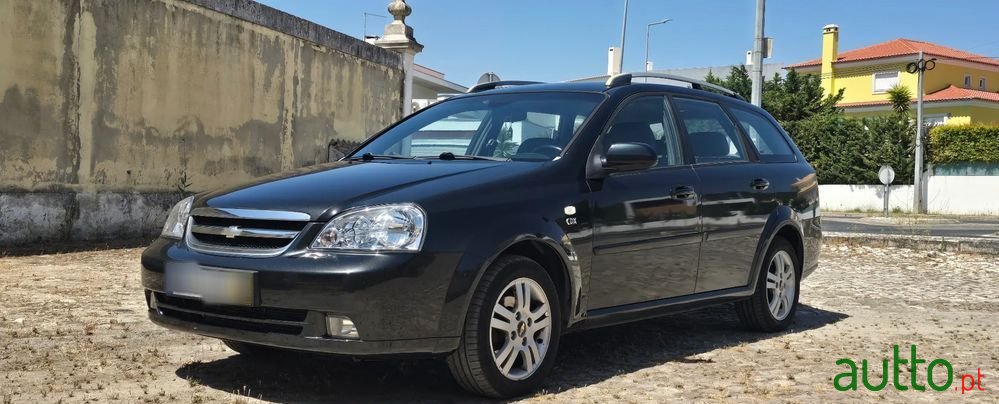 2007' Chevrolet Nubira Sw photo #1