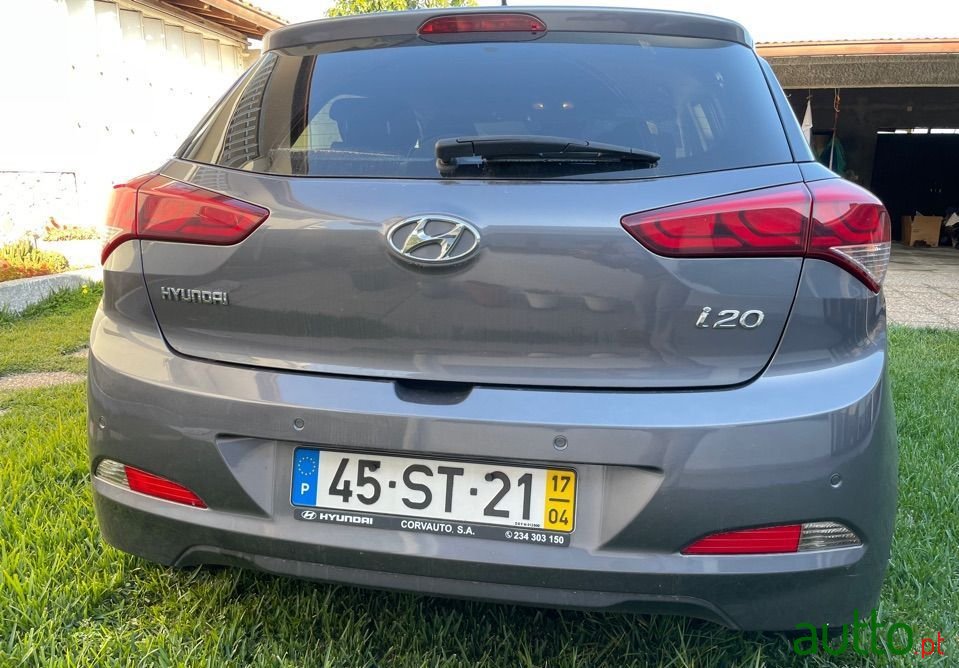 2017' Hyundai i20 photo #1