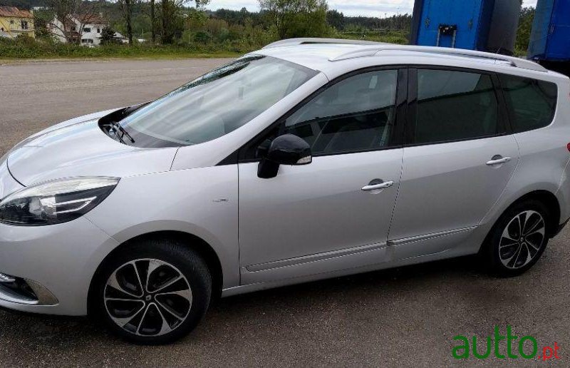 2014' Renault Grand Scenic photo #4