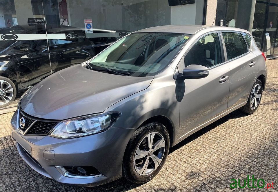 2016' Nissan Pulsar photo #2