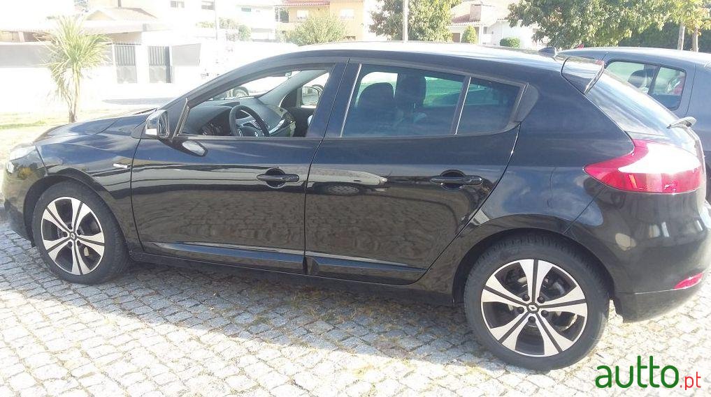 2011' Renault Megane 1.5 dCi Bose Edition photo #1