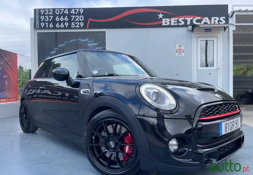 2015' MINI Cooper photo #1