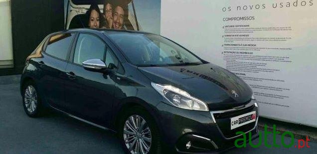 2017' Peugeot 208 Style 1.2 Puretech photo #1