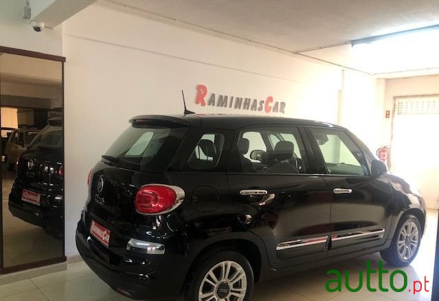 2018' Fiat 500L photo #2