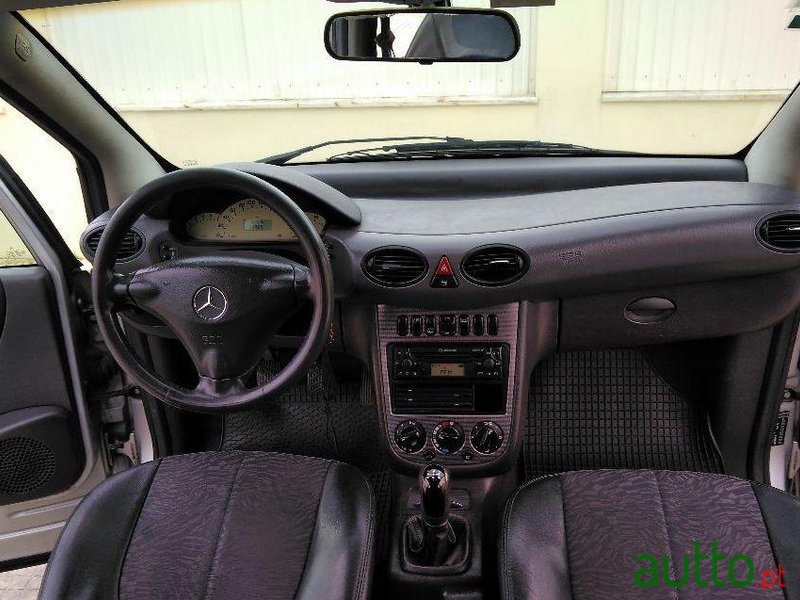 2002' Mercedes-Benz A-170 photo #1