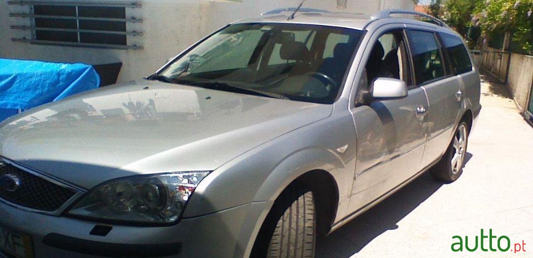 2004' Ford Mondeo Sw photo #2