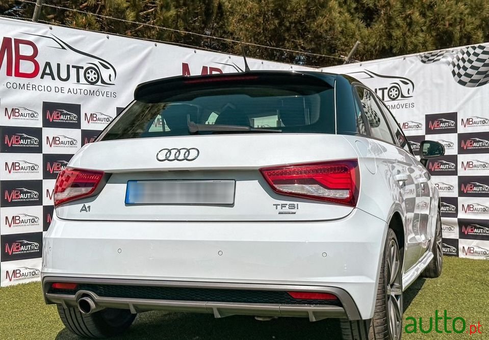 2017' Audi A1 photo #4