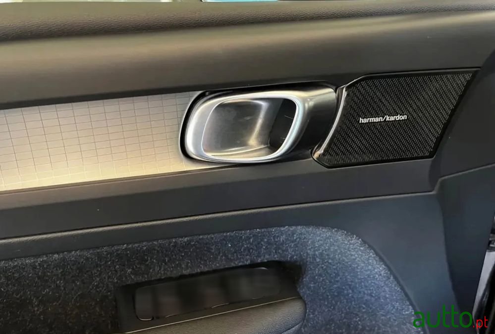 2018' Volvo Xc 40 photo #3