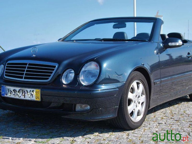 2000' Mercedes-Benz Clk-200 Kompressor Avantgarde photo #2