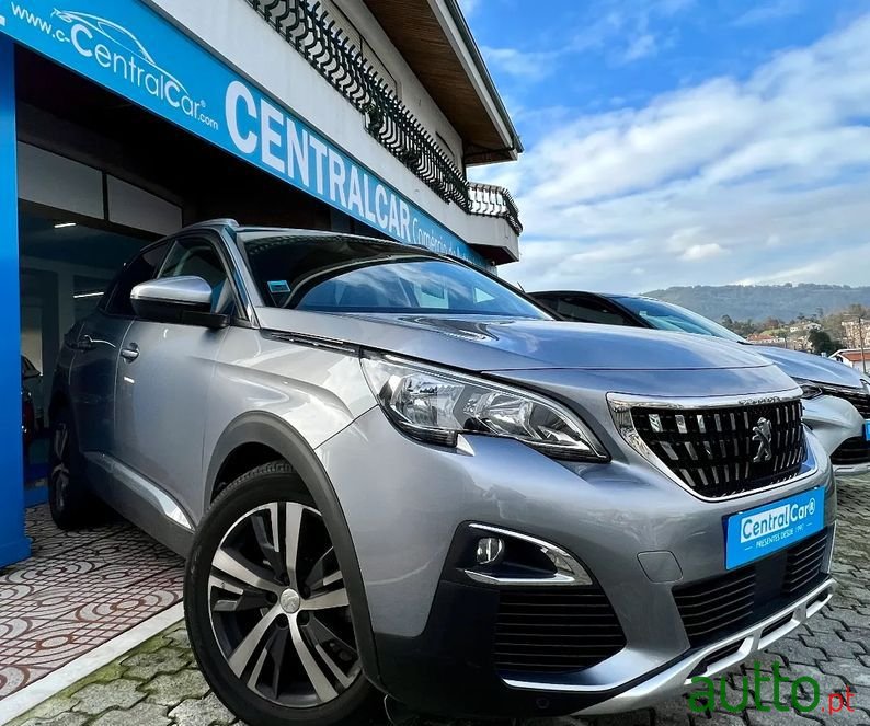 2019' Peugeot 3008 photo #1