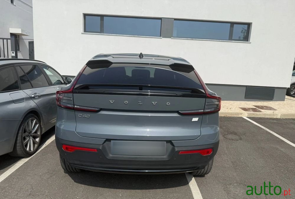 2023' Volvo C40 photo #1