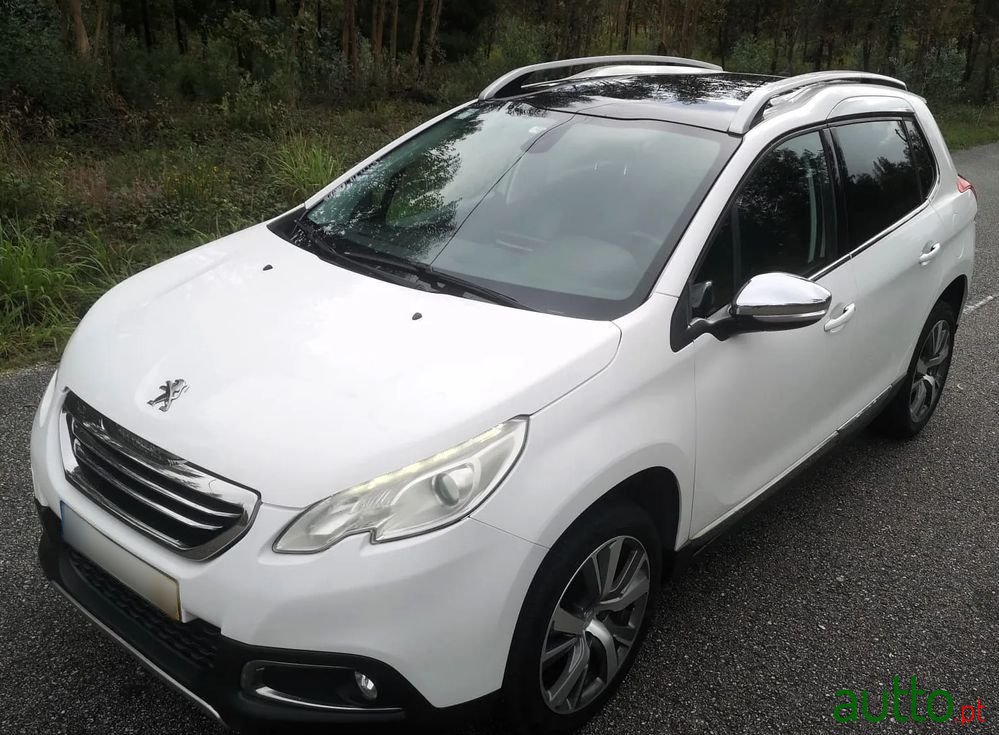 2015' Peugeot 2008 photo #1