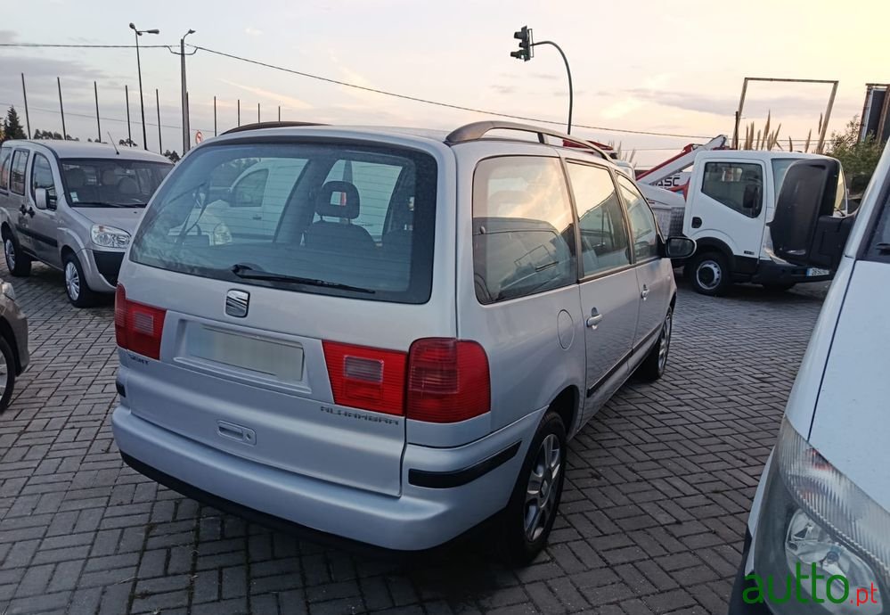 2003' SEAT Alhambra 1.9 Tdi Signo photo #3