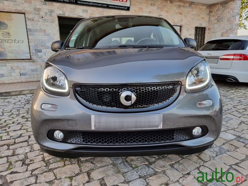 2019' Smart Forfour 1.0 Passion 71 photo #3