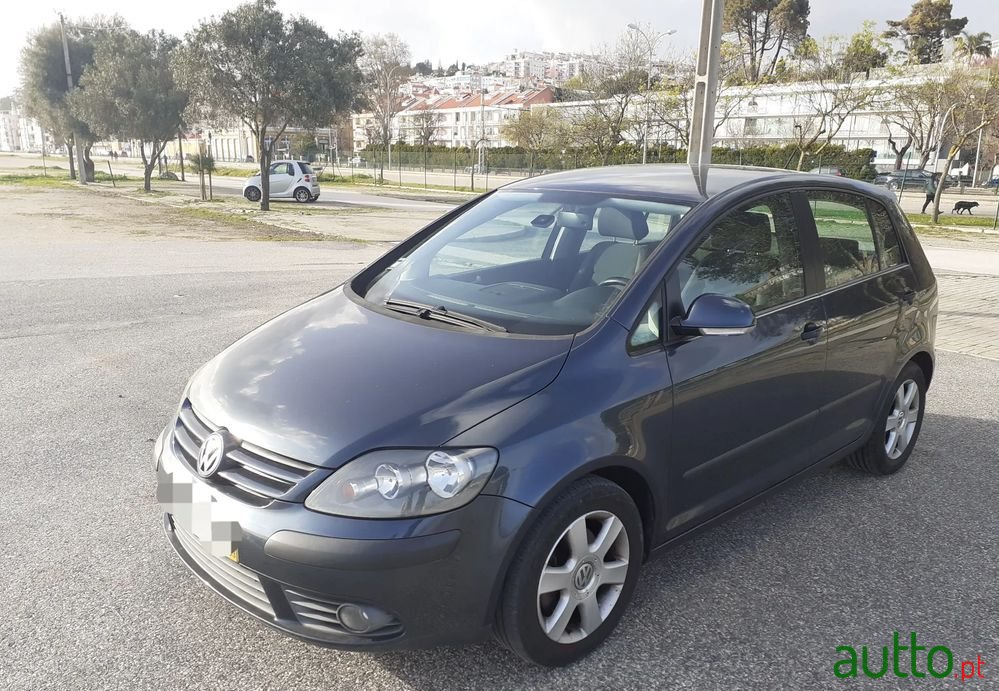 2006' Volkswagen Golf Plus photo #1