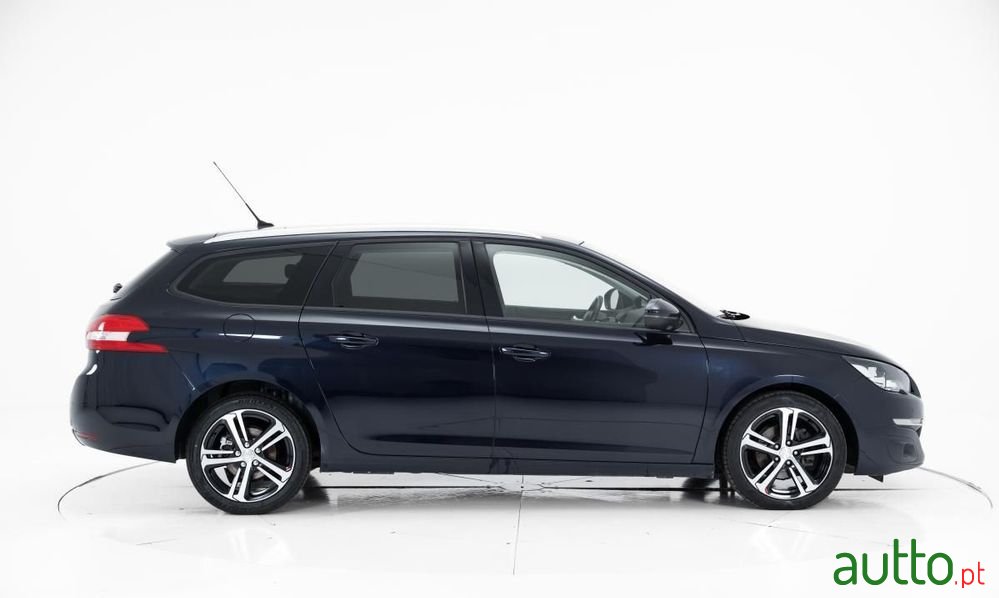 2016' Peugeot 308 Sw photo #2