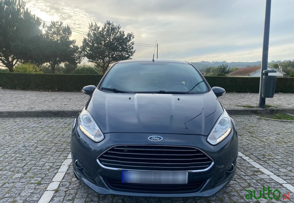 2013' Ford Fiesta photo #5