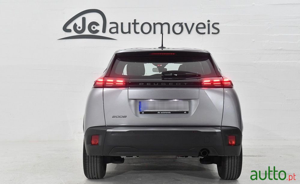 2024' Peugeot 2008 photo #6