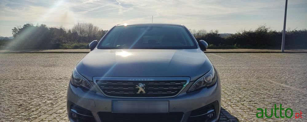 2018' Peugeot 308 Bluehdi 130 Allure photo #4