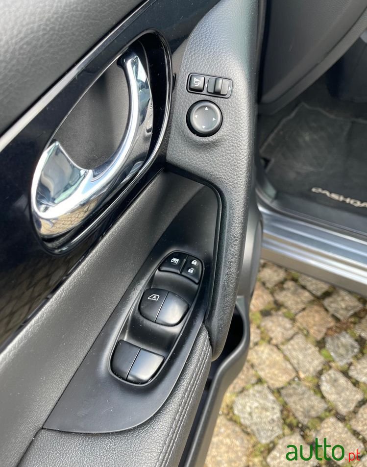 2014' Nissan Qashqai photo #3