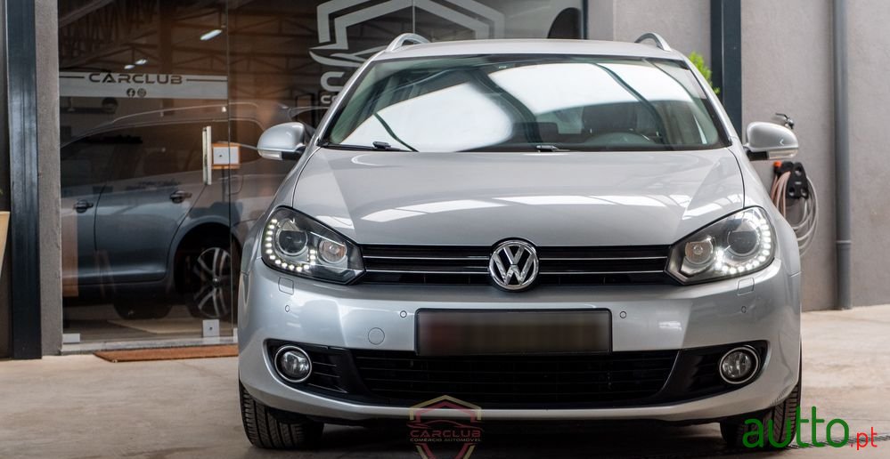 2013' Volkswagen Golf Variant photo #4