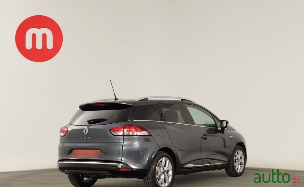 2020' Renault Clio Sport Tourer photo #4