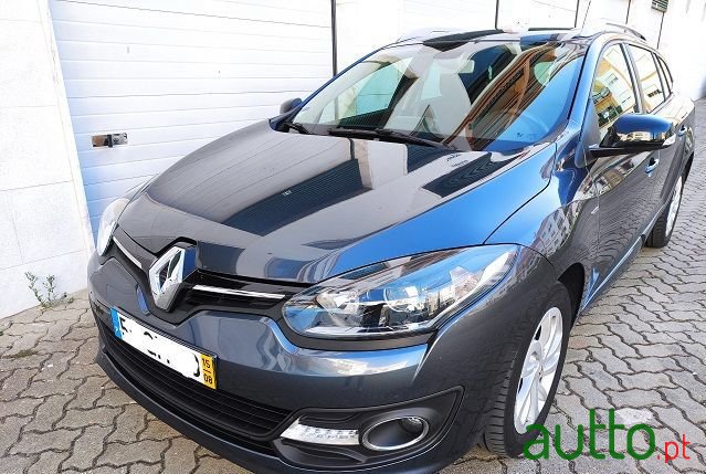 2015' Renault Megane Break photo #2