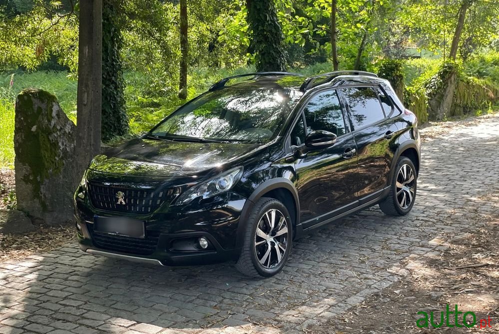 2018' Peugeot 2008 photo #3