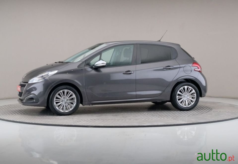 2019' Peugeot 208 photo #4