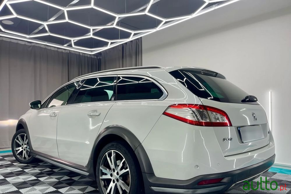 2015' Peugeot 508 RXH photo #5