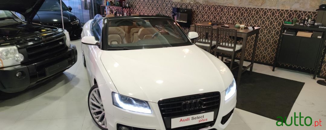 2011' Audi A5 photo #2