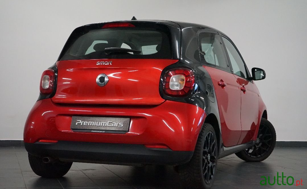 2015' Smart Forfour photo #1